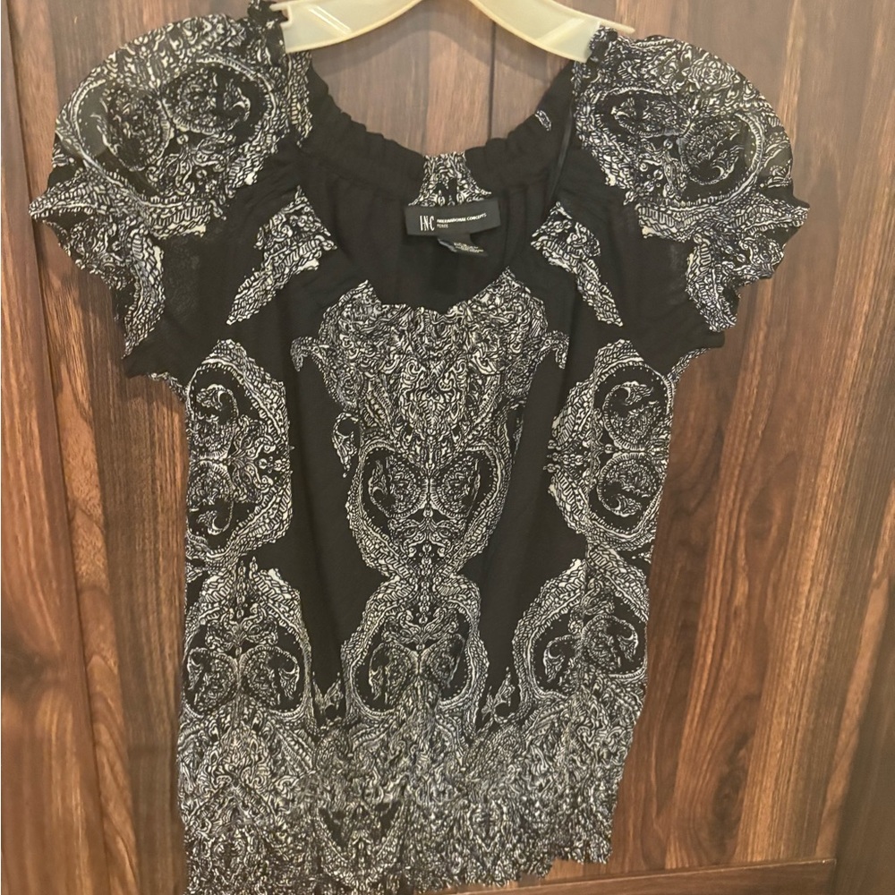INC International Concepts Black and White Textured Blouse